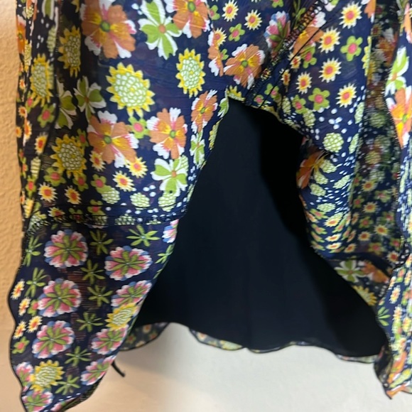 Tribal Floral A Line Pleated Knee Length Skirt Size 6 - Picture 3 of 4